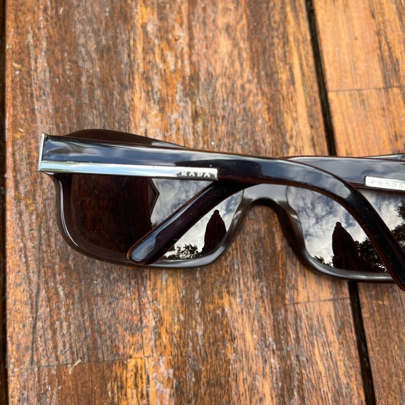Prada Sunglasses - Picture 5 of 8